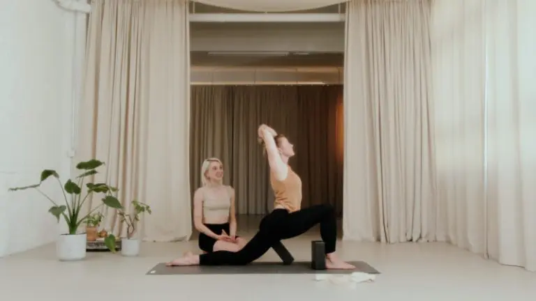 Katonah Yoga Klasse in Berlin