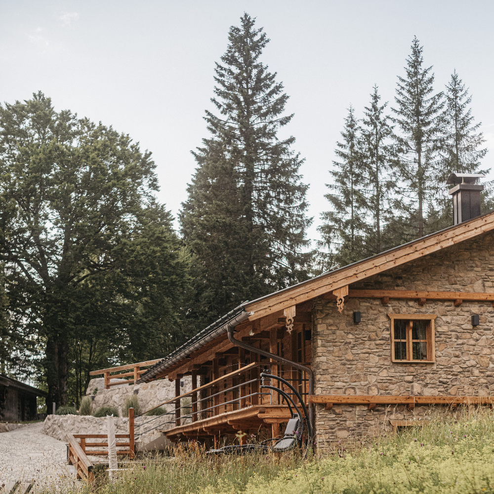 Berghütte ist nun ausgestattet mit Yogamatten