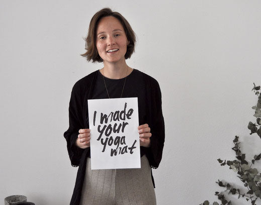 Gründerin Anna kann die Frage beantworten: Wer macht meine Yogamatte?