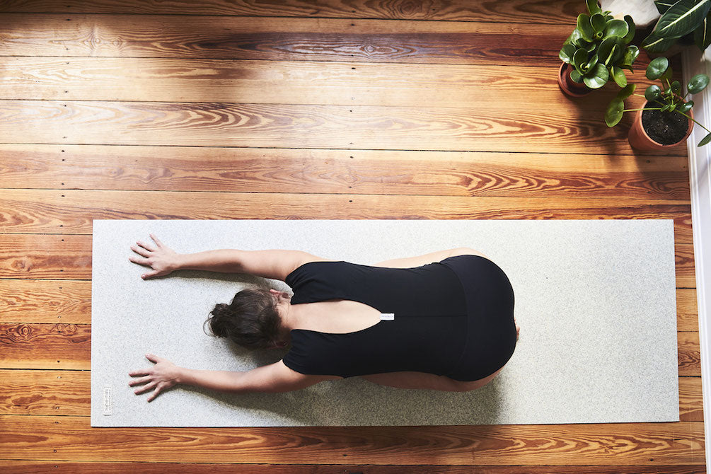 Blick von oben auf die Premium Yogamatte