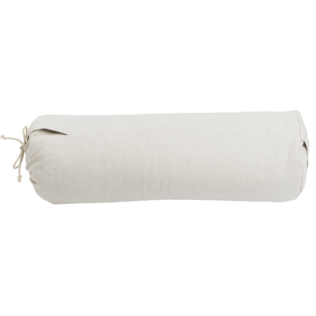 The hejhej bolster can be seen completely. It is naturally colored and looks very soft.