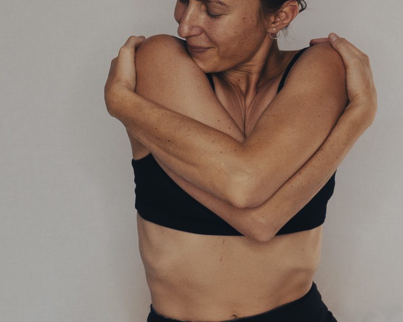 Wie du deine Schultern entspannen kannst – Nacken Yoga