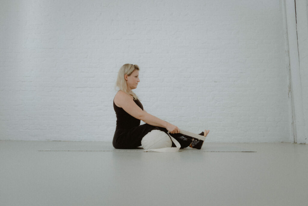 Accessible yoga with the hejhej-strap